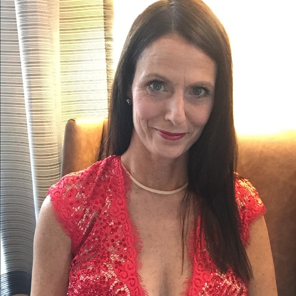 Meet your Posher, Lisa - Picture 4 of 6